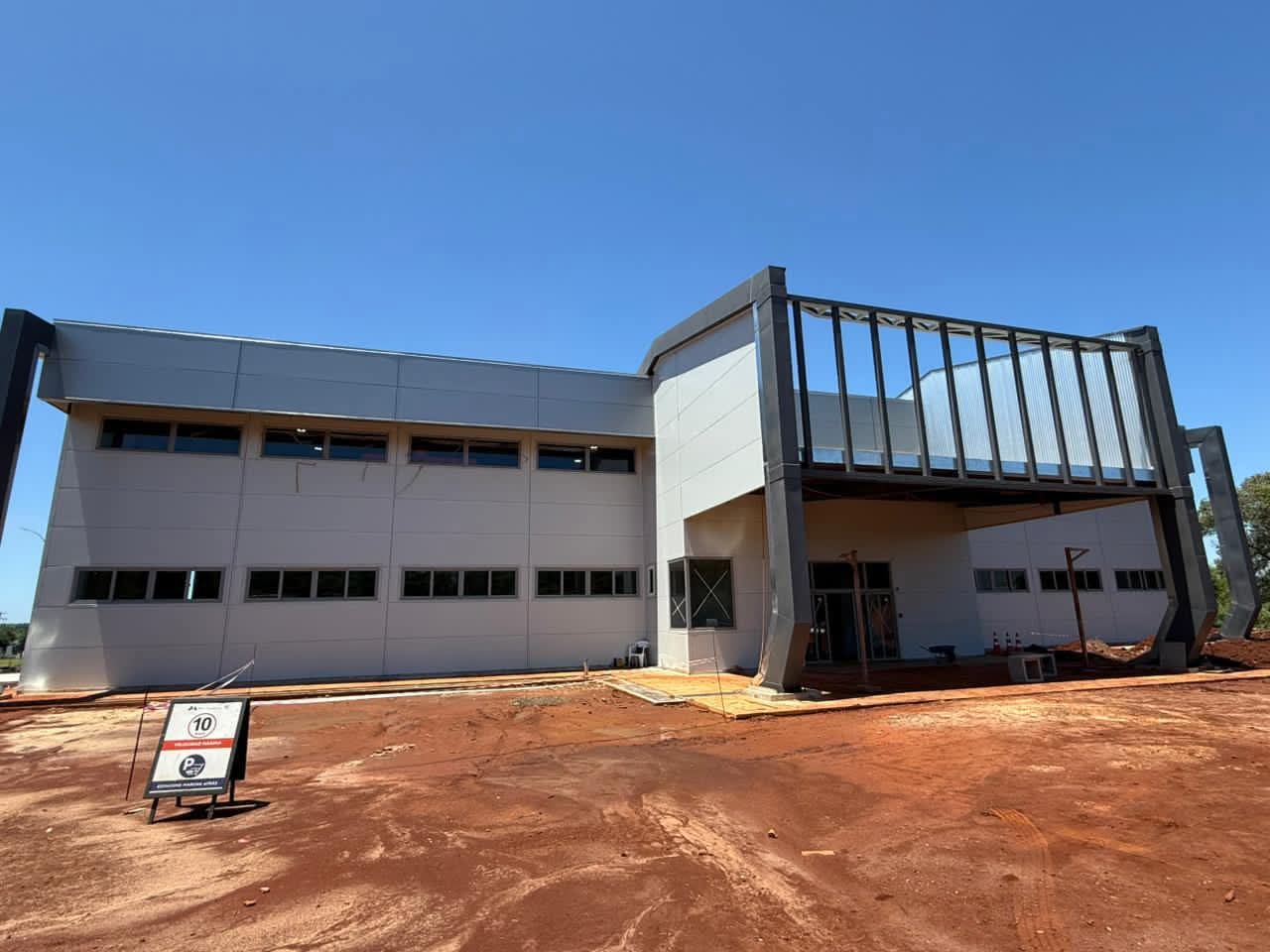 Construcción del Centro TASK de Autopartes en Tacuru Pucu registra 50% de avance