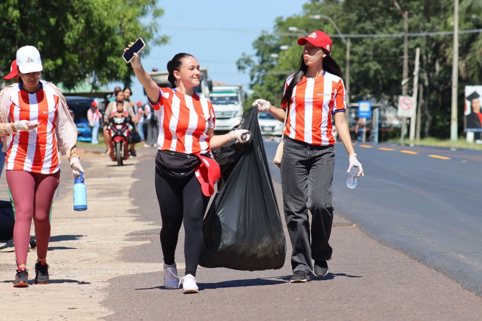 Minga Ambiental en Caacupé