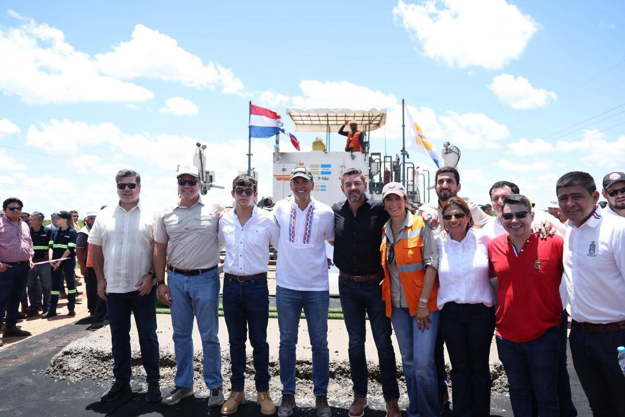 Hito en la Pavimentación de la Ruta PY05