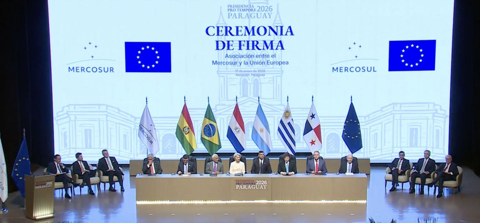 Asunción en la bisagra del mundo