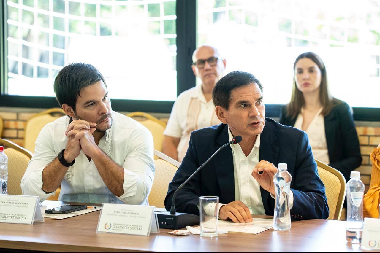 Reunión sobre Políticas Habitacionales en Paraguay