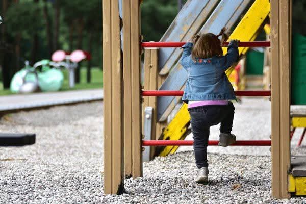 Paraguay redujo a la mitad la pobreza extrema infantil en tres a帽os.