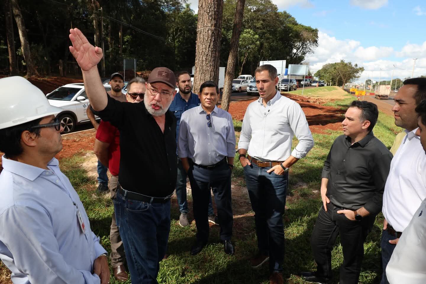 Visita del Ministro de Industria y Comercio a Ciudad del Este, recorrido por Obras del Viaducto