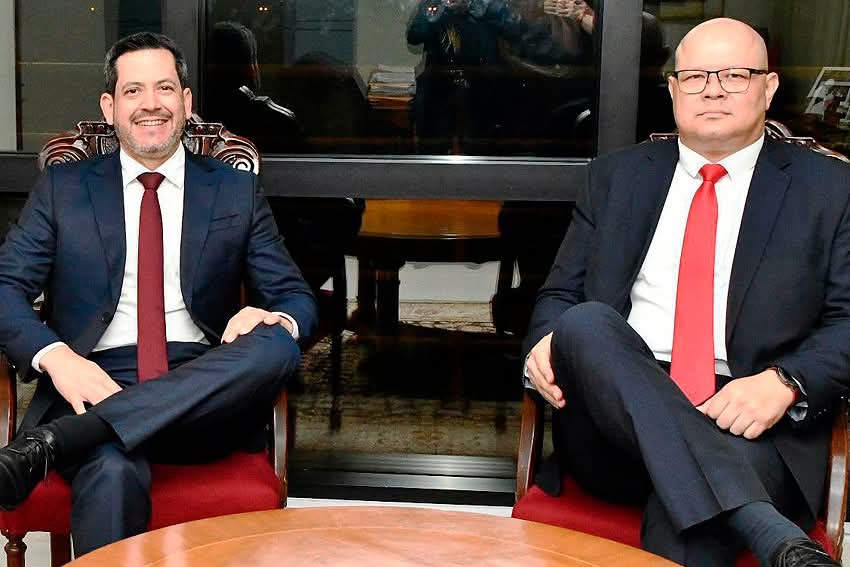 Presidente de Diputados y titular del MEF articulan acciones para cumplir con proveedores del Estado  