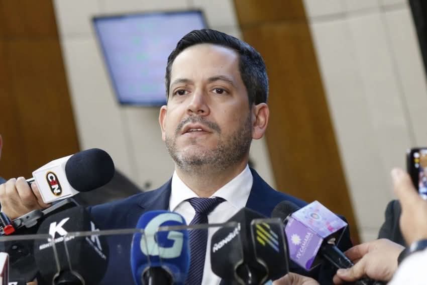 Presidente de Diputados condena violencia en el fútbol y convoca a autoridades para buscar soluciones 