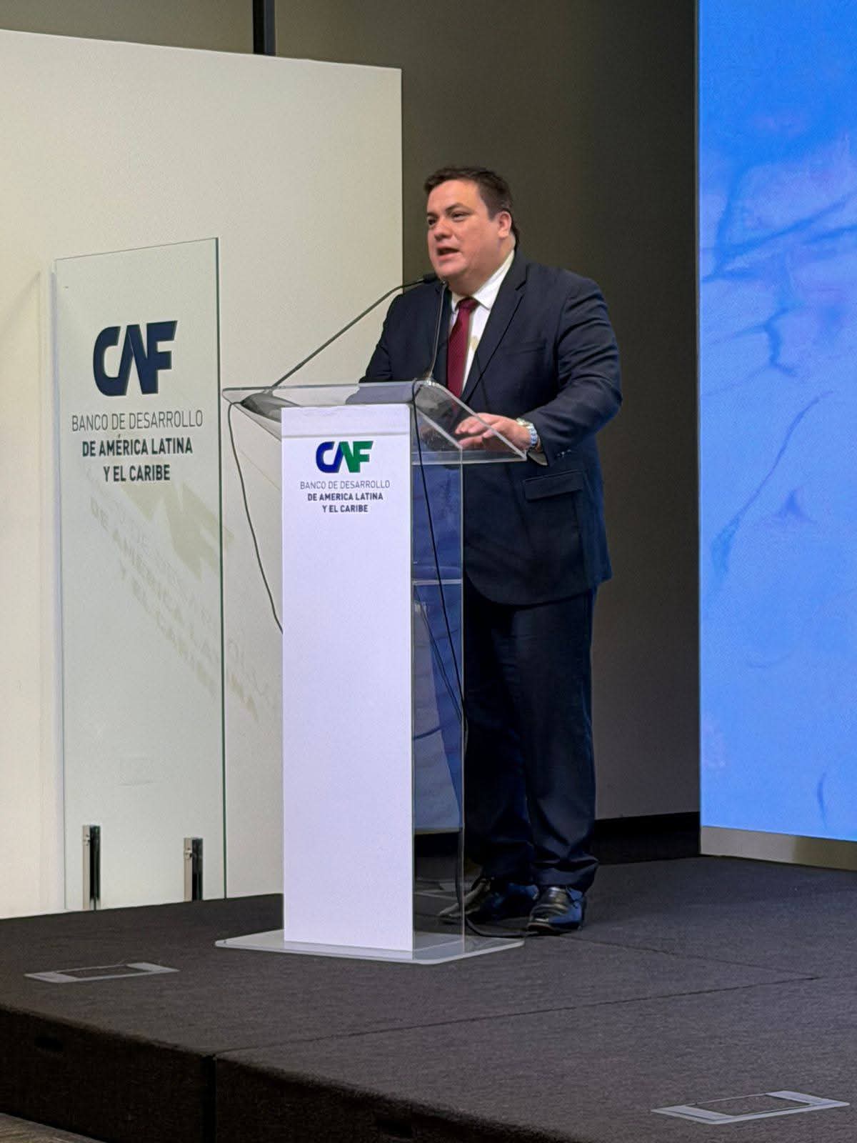 Gobernadores destacan coordinación para cerrar brechas de agua y saneamiento en Paraguay