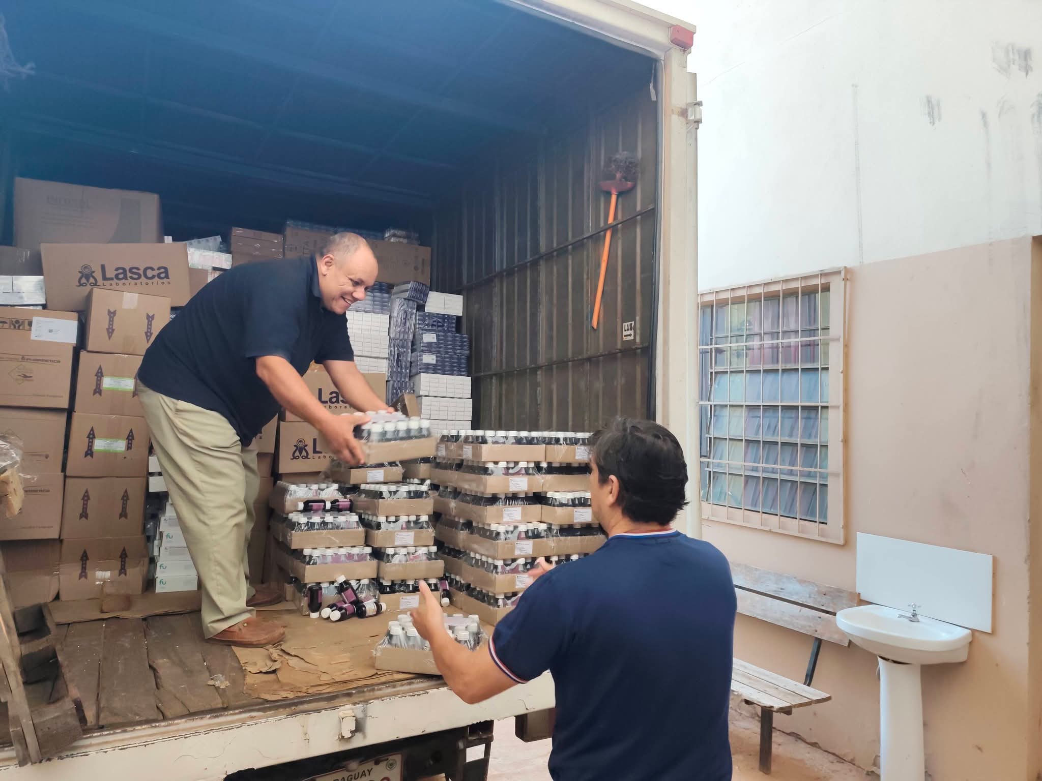 Caazapá recibe importante provisión de medicamentos e insumos