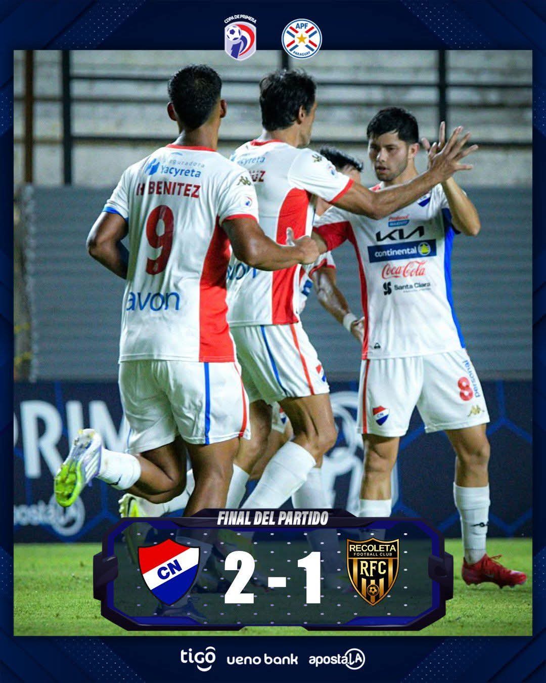  Victoria de la Academia en su casa. 