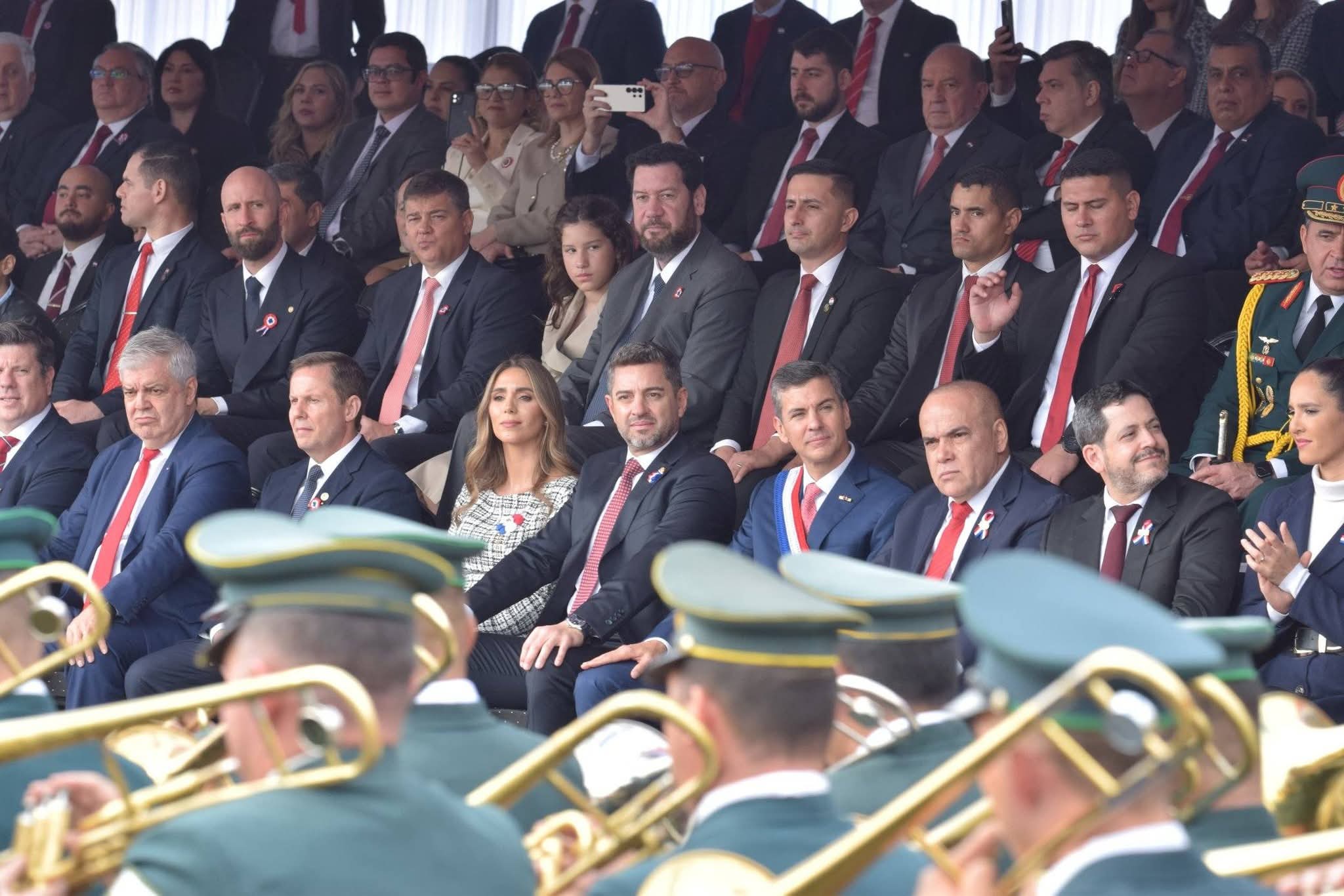 Desfile Militar y Policial en Paraguay 
