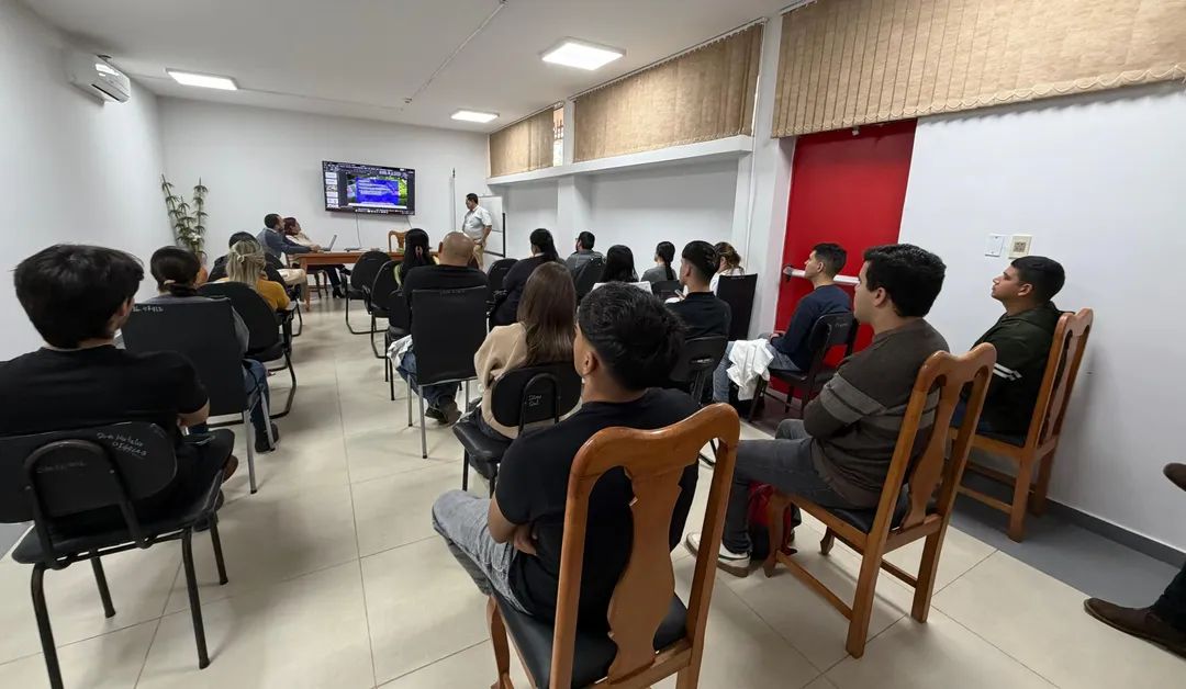 LABORATORIO DEL SENACSA RECIBIÓ VISITA DE ALUMNOS DE VETERINARIA