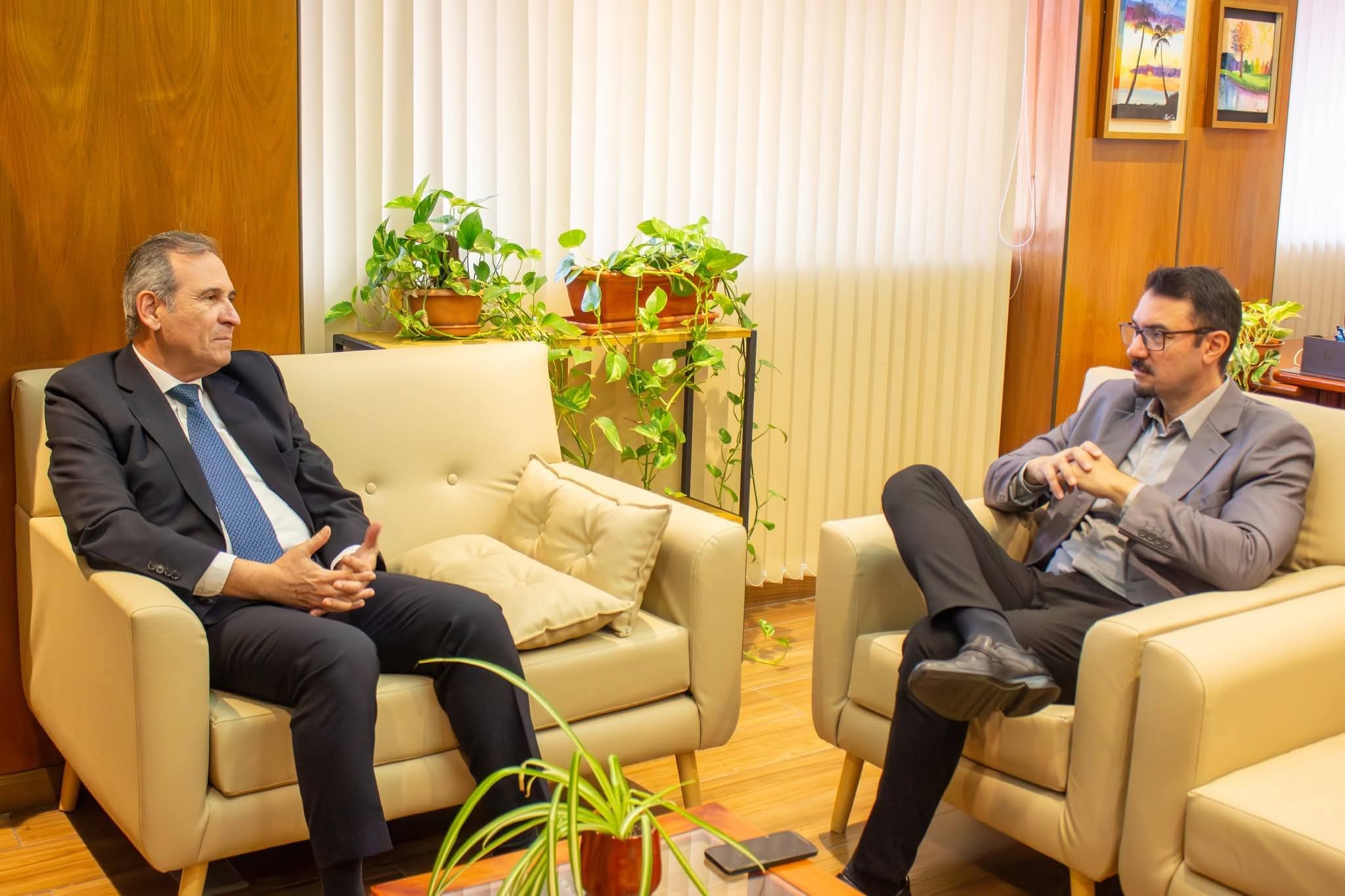 🇨🇴 Paraguay y Colombia continúan fortaleciendo el diálogo y la cooperación en materia migratoria