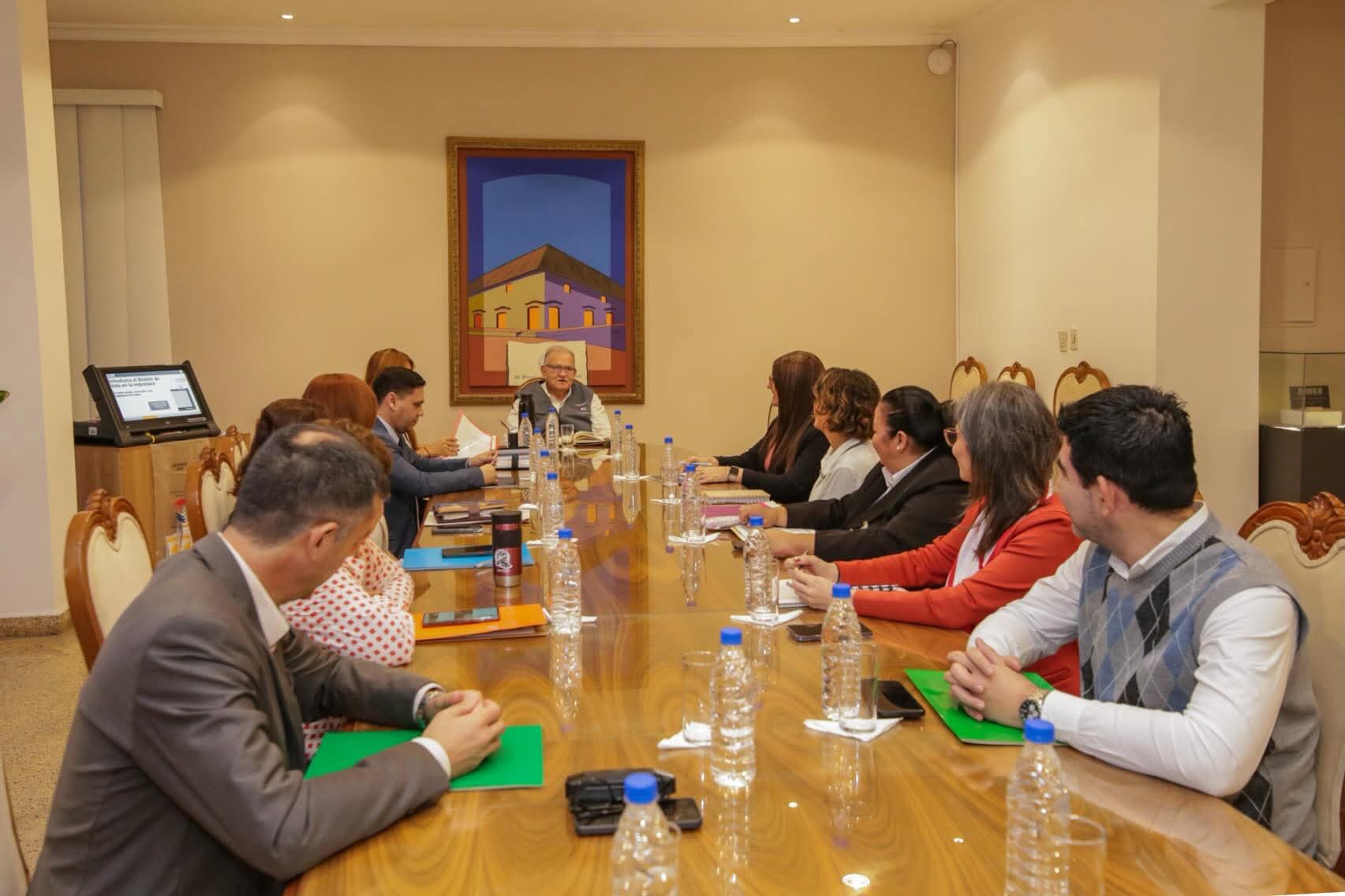 Presidente del TSJE mantuvo reunión con directores 