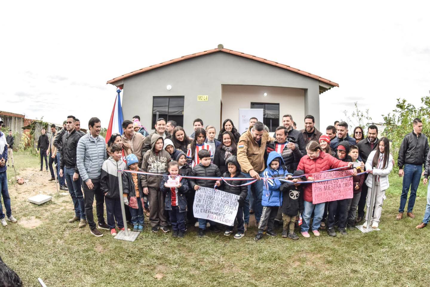 Entrega de Viviendas Sociales 