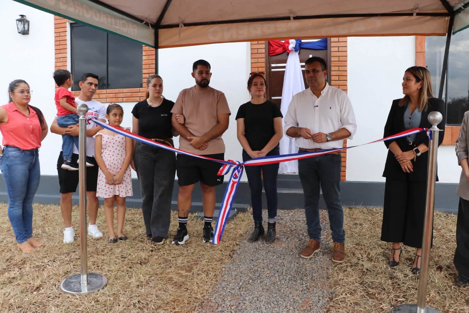 Entrega de Viviendas