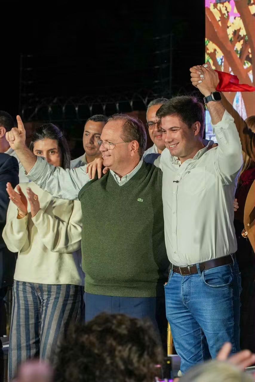 Camilo convoca a ganar por amplio margen y llevar a los jóvenes a lo mas alto