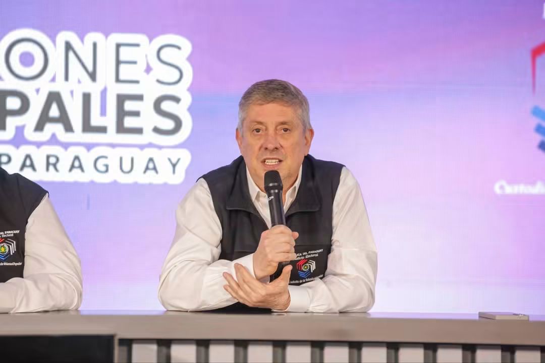 Ministros del TSJE dan apertura a la jornada electoral